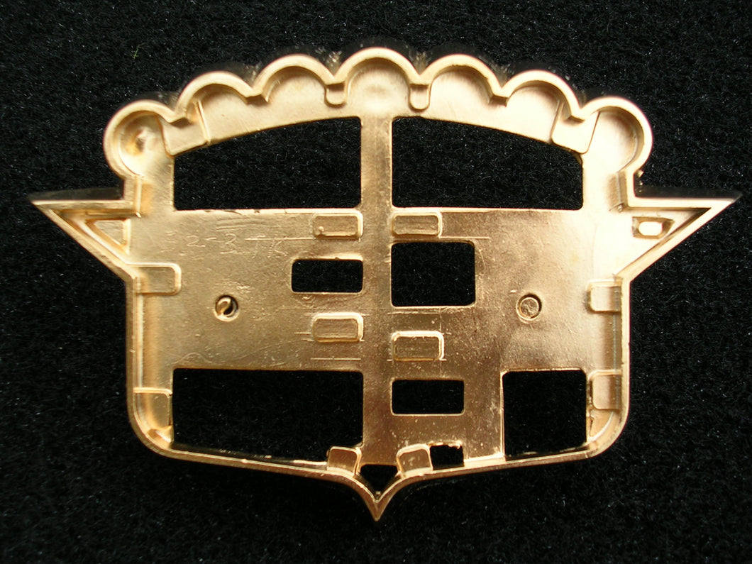 1952-1953 Trunk Crest Bezel